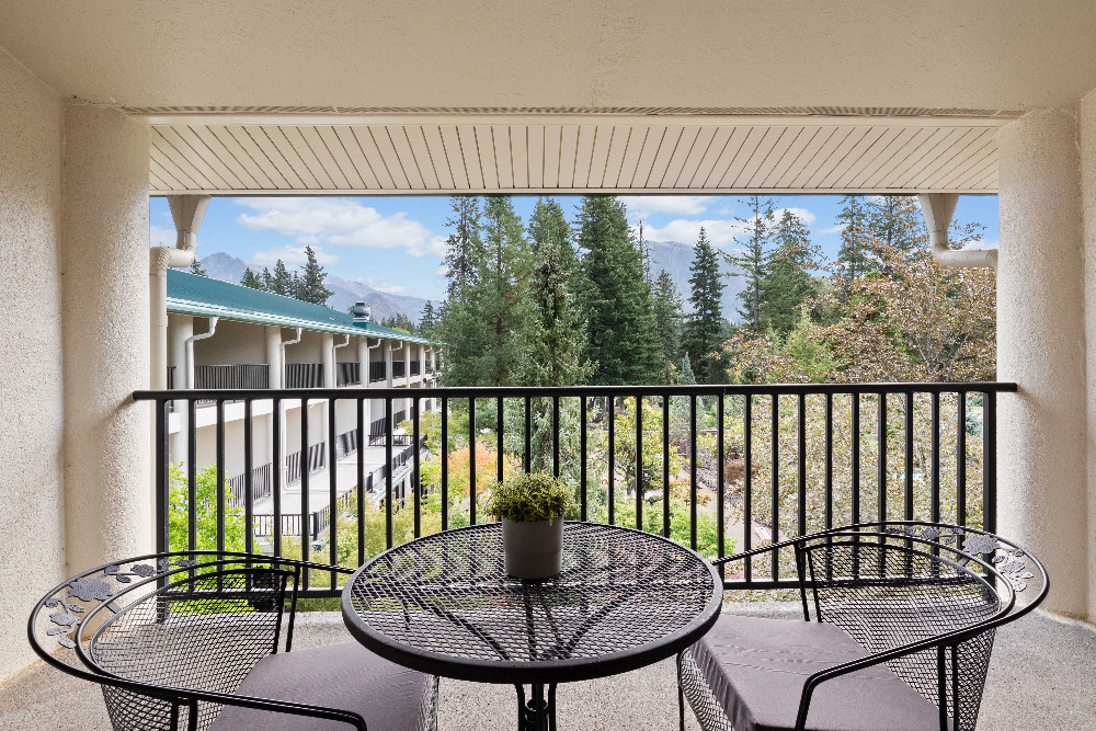 King Garden View With Balcony
